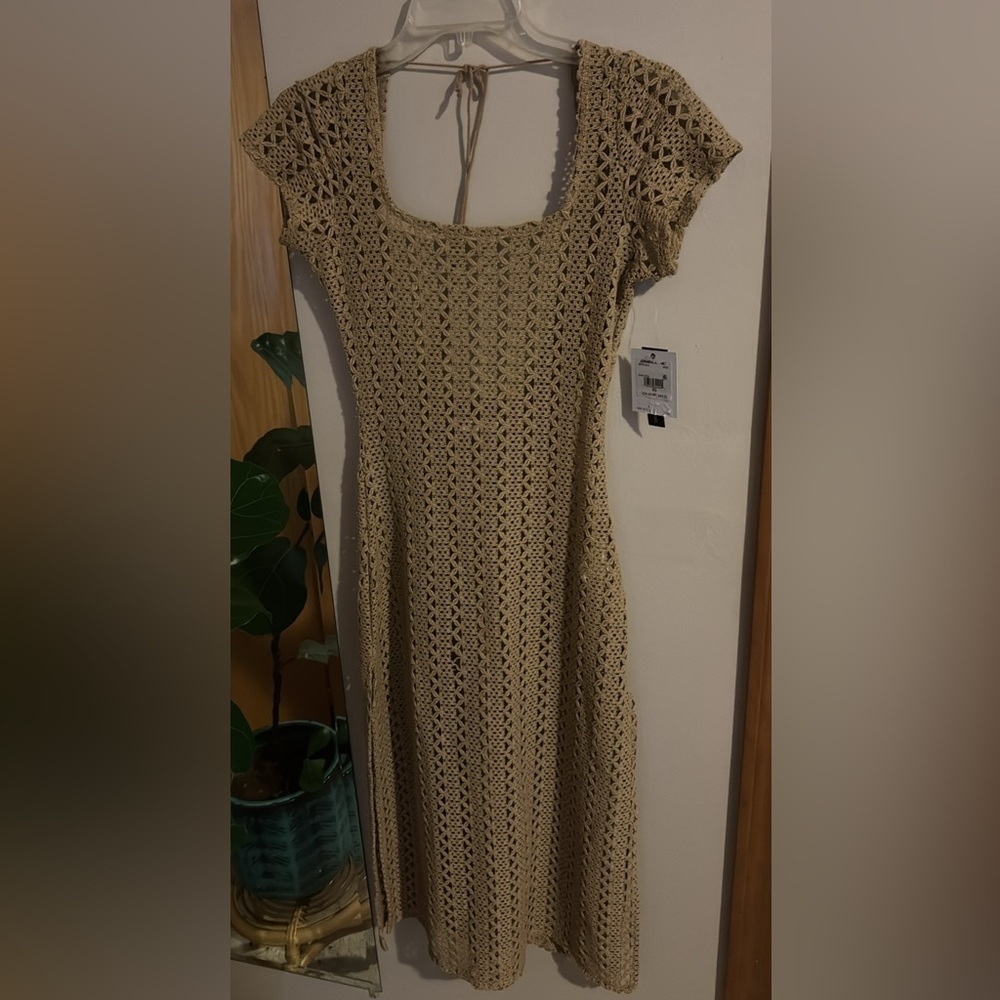 New O’Neill Swim Cover-Up - Picture 3 of 5
